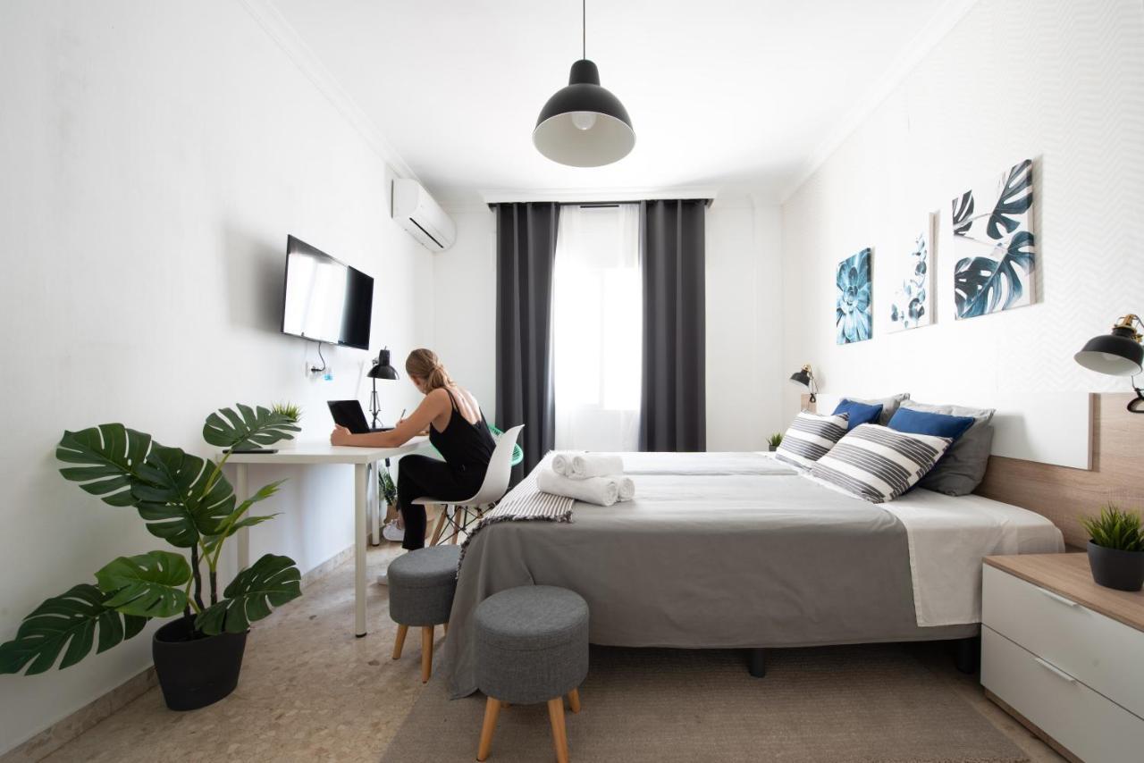 Nordik Rooms Urban - Trinidad Malaga Bagian luar foto