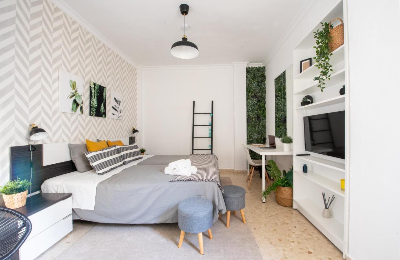 Nordik Rooms Urban - Trinidad Malaga Bagian luar foto